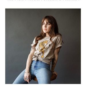 Love the people tiger tee, worn once!
